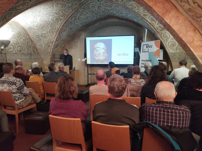 Videozáznam z prosincové přednášky Polní velitel Jan Žižka prof. PhDr. Petra Čorneje, DrSc.