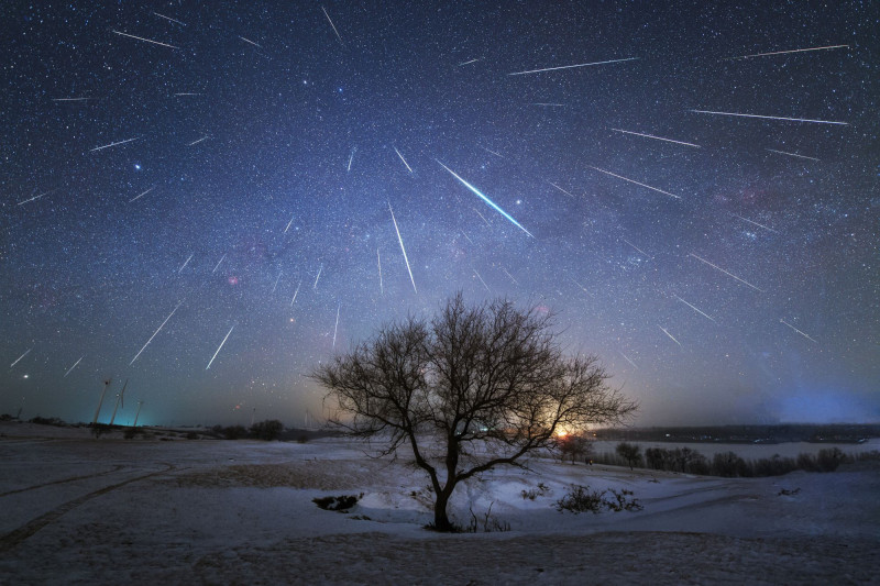 Videozáznam z přednášky RNDr. Jakuba Hraníčka, Ph.D., Astronomické úkazy v roce 2025